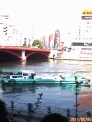 隅田川と船(何をしているの?)